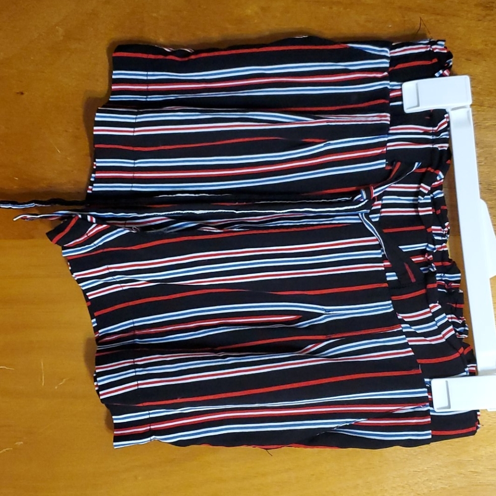 Shorts - Picture 1 of 3